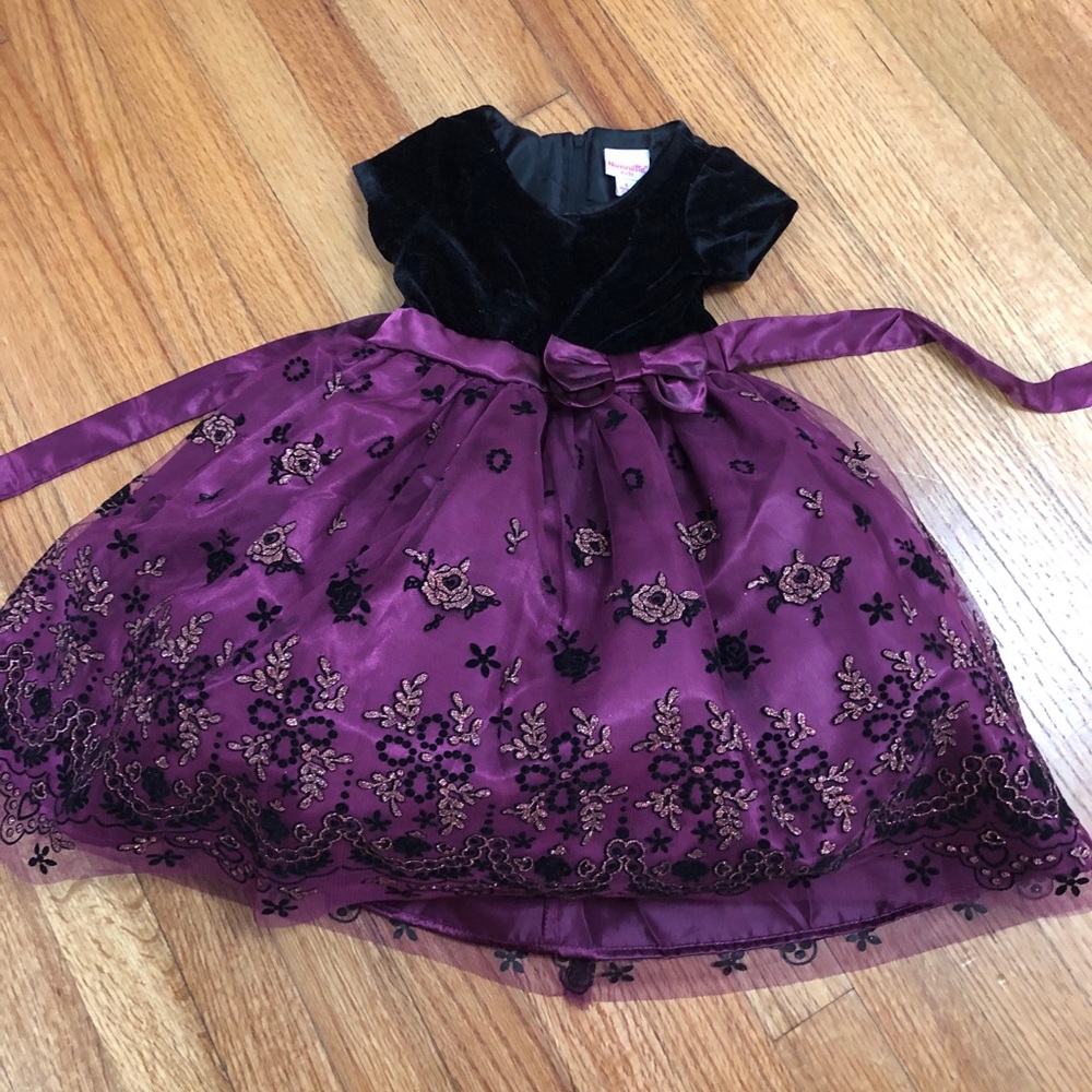Beautiful girl gown size 4T